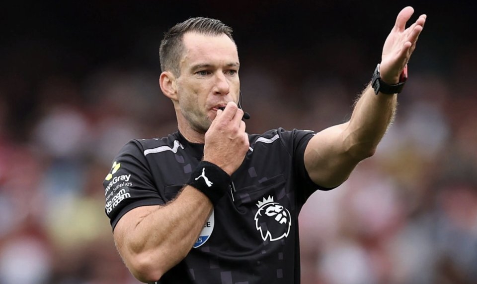 安迪, 主裁判, 伯恩茅斯