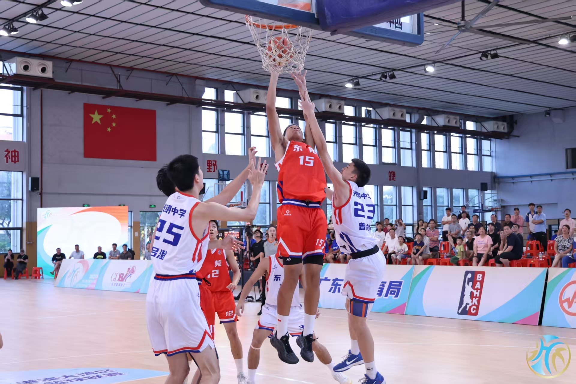 篮球联赛超, yid, 员参加大湾