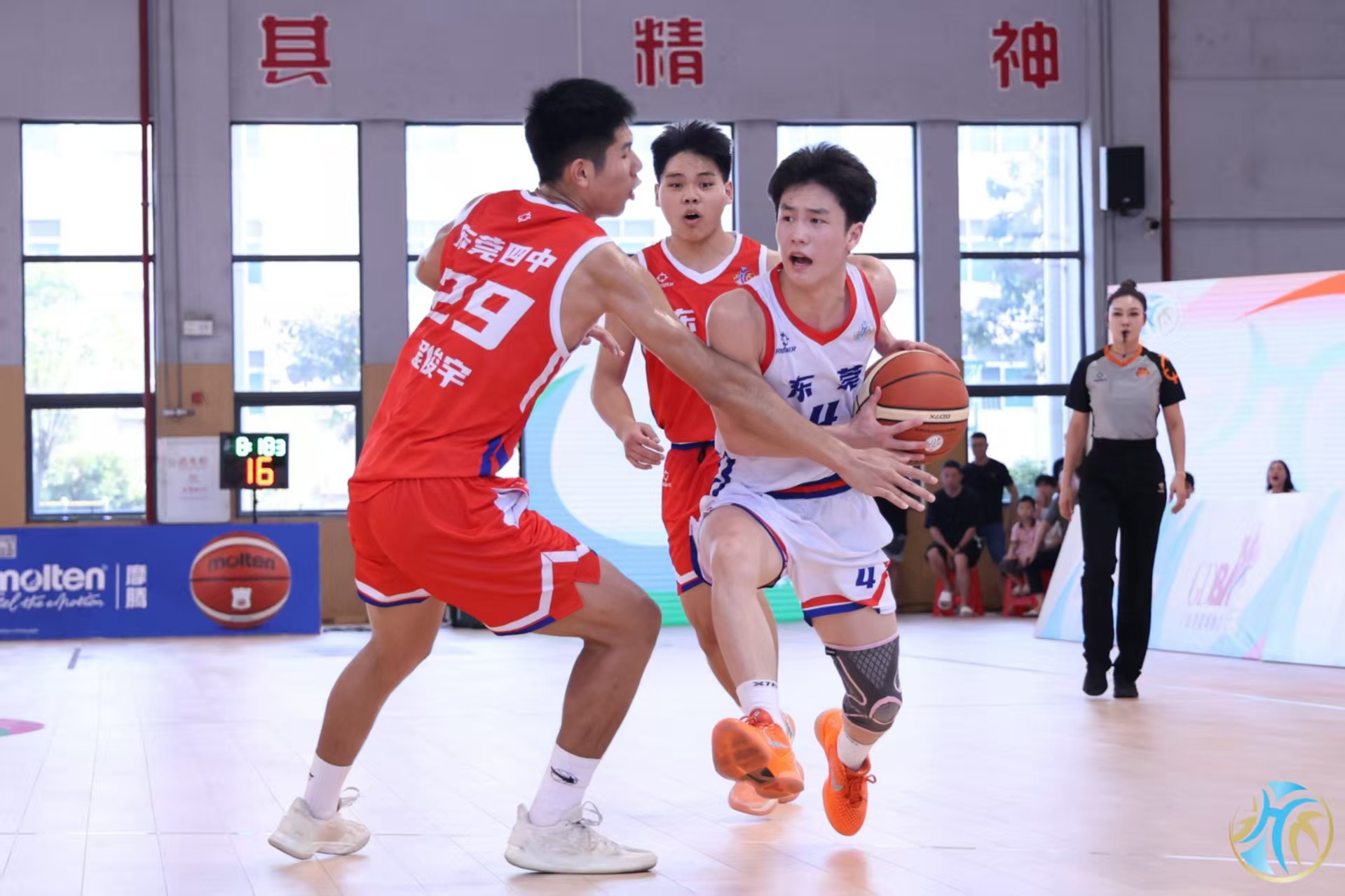 八强淘汰赛, 市光明中学, 四高级中学